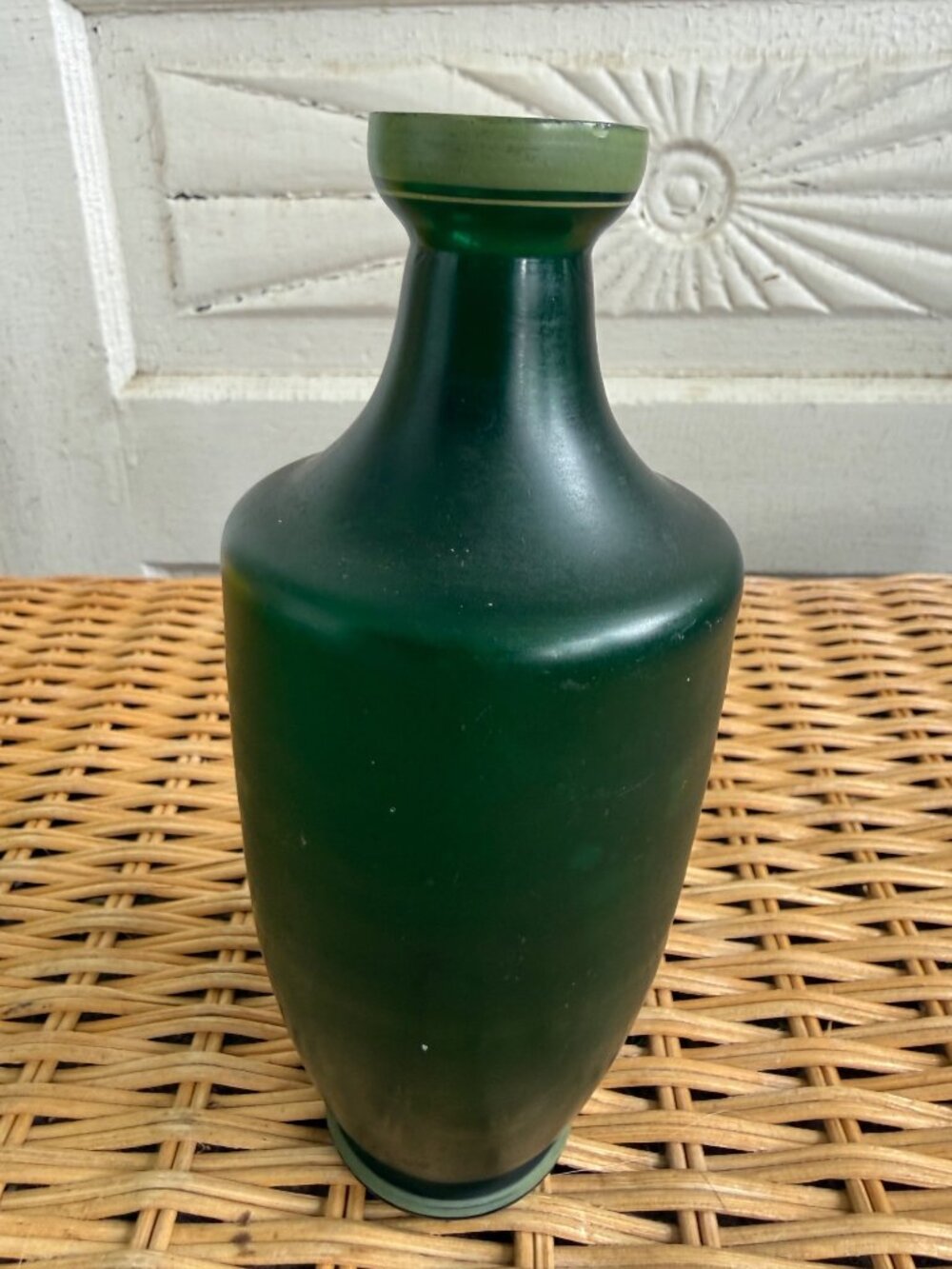 Antique 1910s Carl Goldberg Bohemian Art Nouveau Green Glass Vase Purple Flowers - Picture 9 of 10
